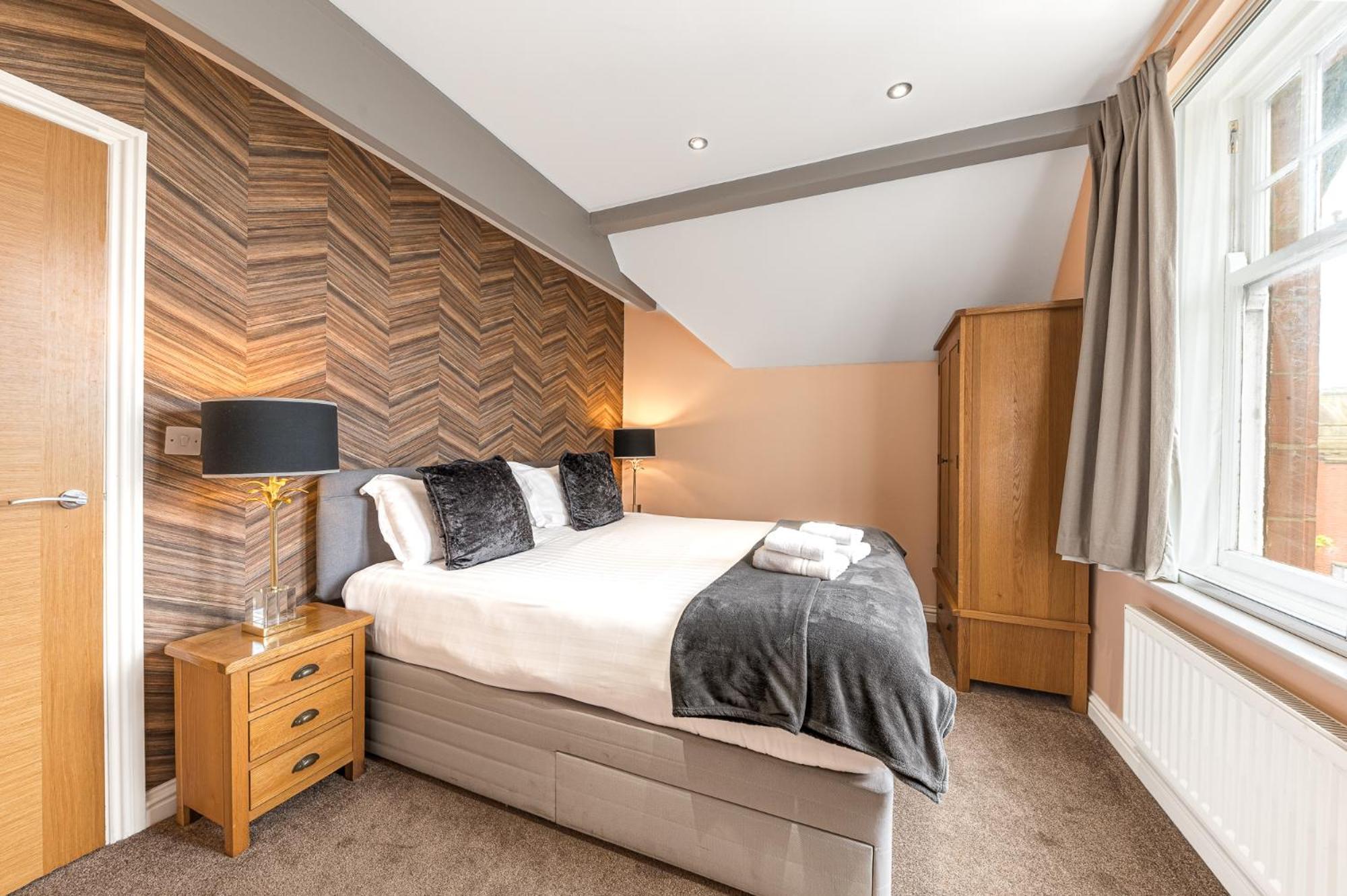 Abbey Apartments Modern Aparthotel For Tourists & Professionals بارو في فرنيس المظهر الخارجي الصورة
