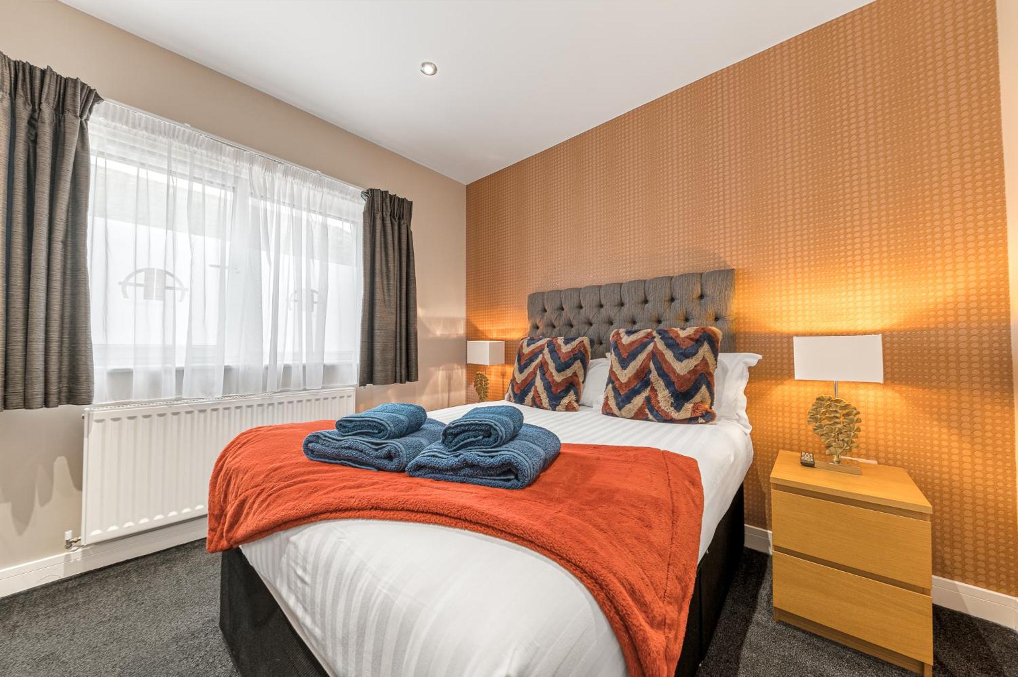 Abbey Apartments Modern Aparthotel For Tourists & Professionals بارو في فرنيس المظهر الخارجي الصورة